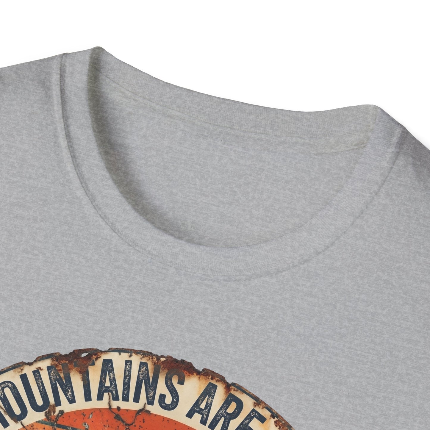 The Mountains are calling - T-shirt